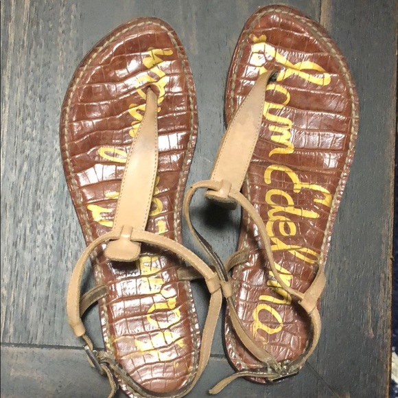 Sam Edelman Gigi Thong Sandal in Almond - Picture 4 of 5